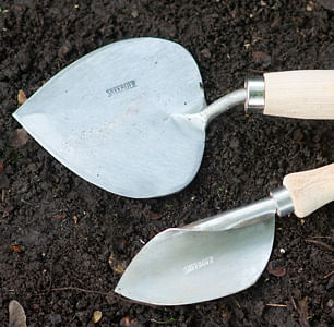 Planting accessories